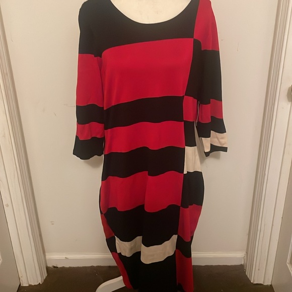 Simply beautiful new tag attached sweater dress - Picture 15 of 15